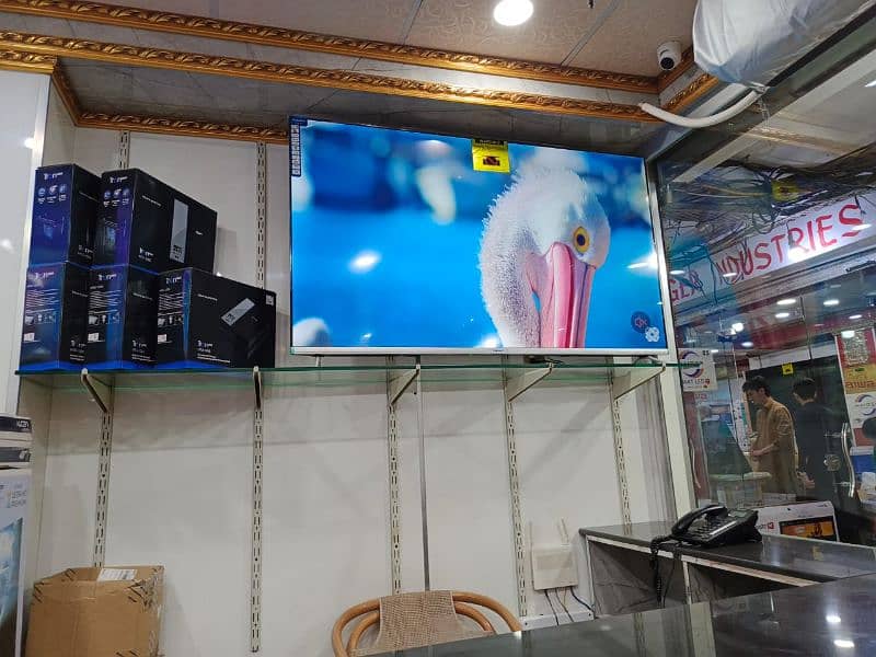 28, InCh - Samsung 4k UHD Led Tv Call. 03227191508 1