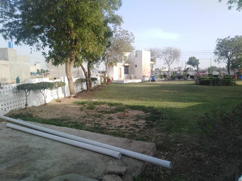 TRANSFER Highly Desirable Prime Location Residential Plot Available In Saadi Garden Block 5 For Sale 1