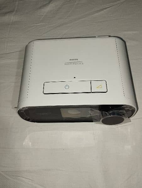 Philips Dreamstation BIPAP S/T /CPAP with Humidifier with Mask. 4