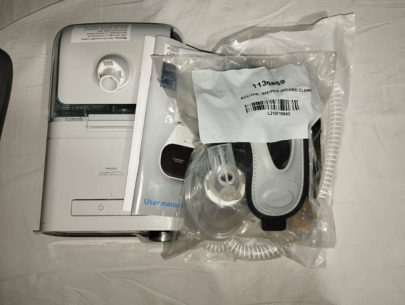 Philips Dreamstation BIPAP S/T /CPAP with Humidifier with Mask. 0