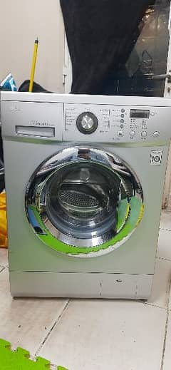 LG 8 KG fully automatic inverter washing machine