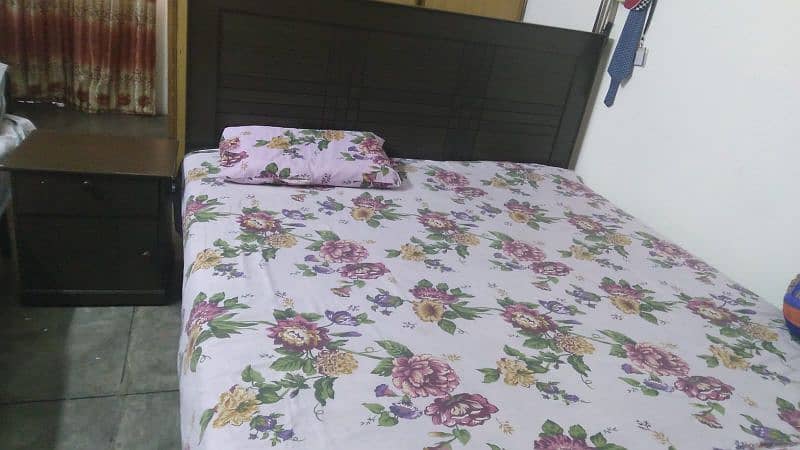 wooden Bed Set with side tables 2