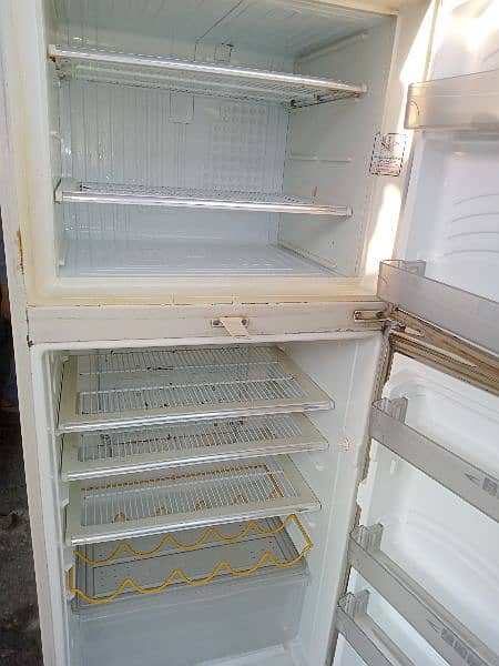 Dowlence company refrigerator for sale 1