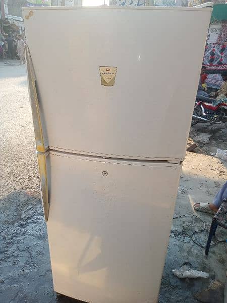 Dowlence company refrigerator for sale 4
