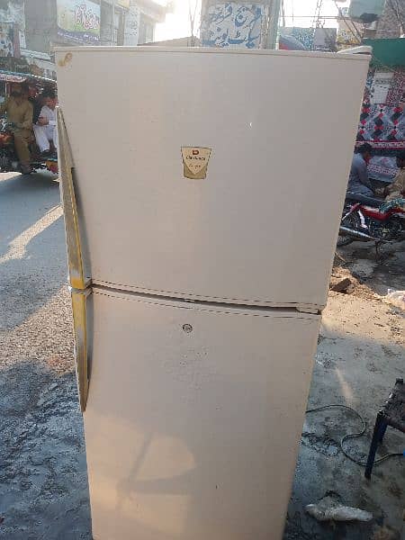 Dowlence company refrigerator for sale 5