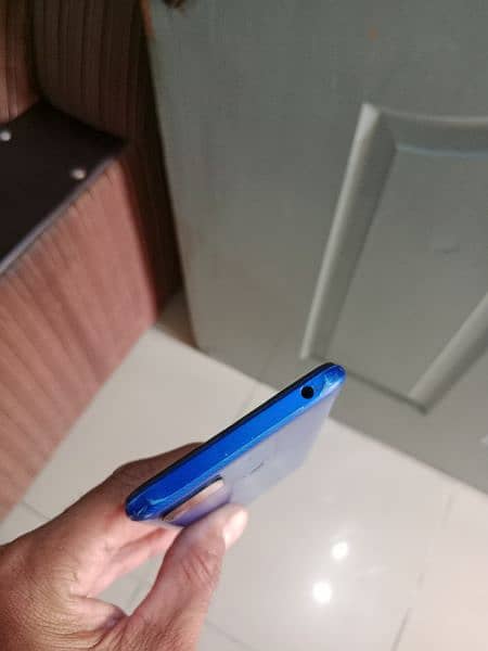 Redmi 9c 3/64 8/10 with box no charger 4