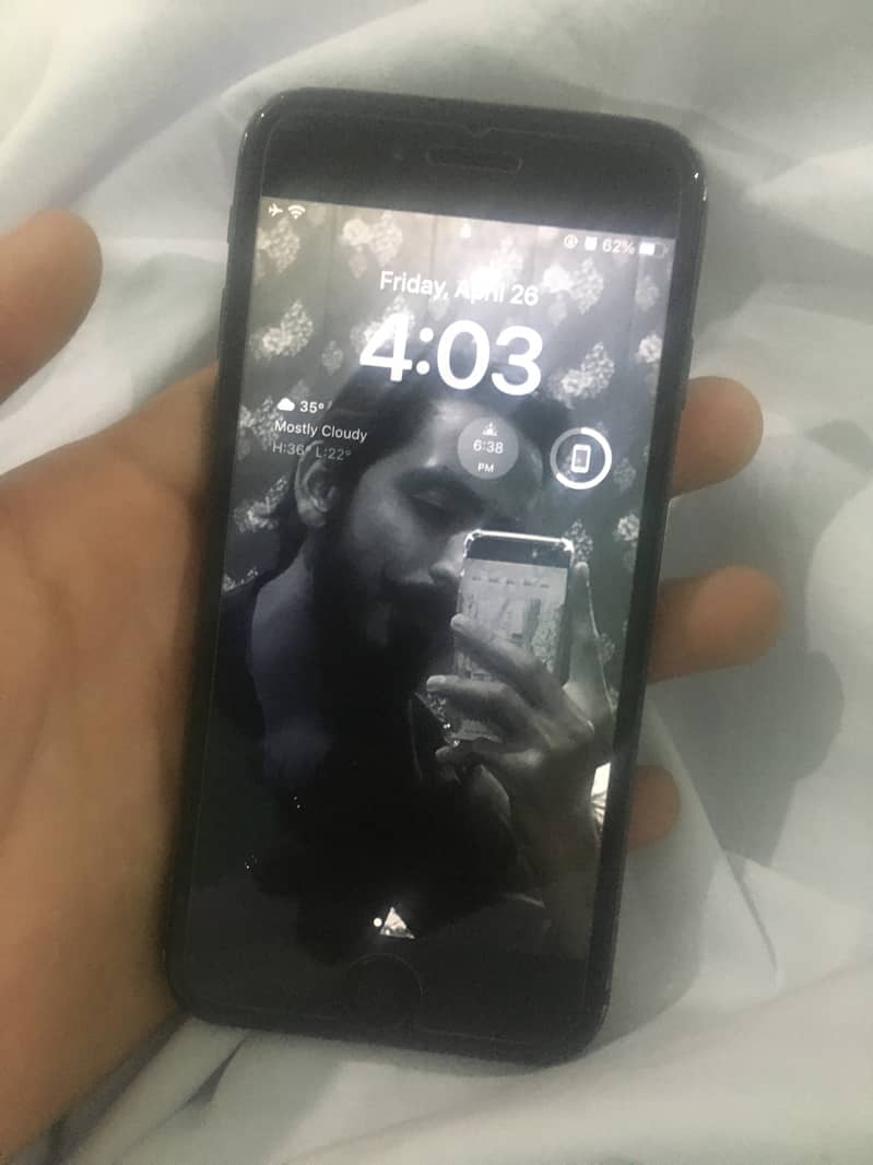 iPhone 8 64GB 6