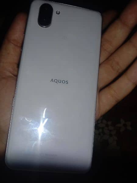 aqous r3 6/128gb Colling fan gaming mobile 60fps mobile 1
