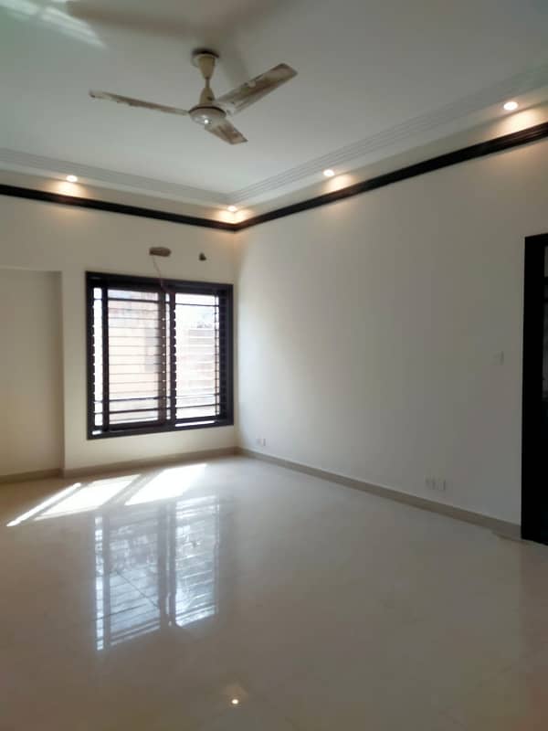 Hamza Imran Offers 600 Yards 2 Unit Bungalow For Sale DHA Phase 6 Between Badar Hilal 8th Lane 16