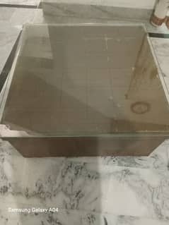 centre table size 3 by 3 with mirror