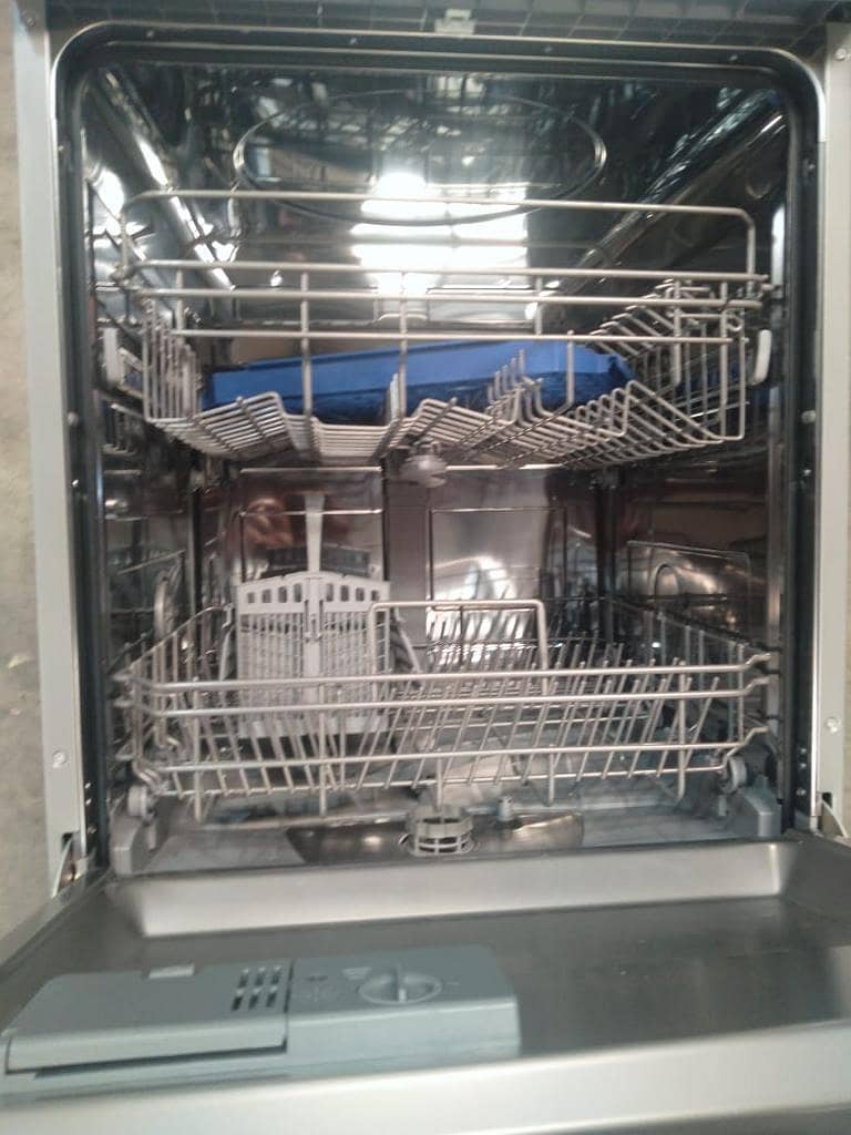 Fully automatic Dishwasher Imported 1