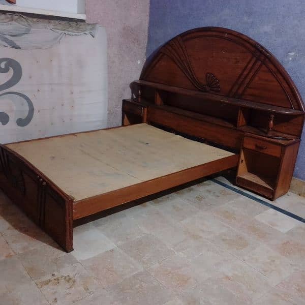 double bed wooden 1