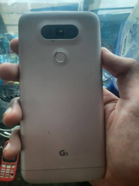 LG G5 4 32 GOOD CONDITION 4