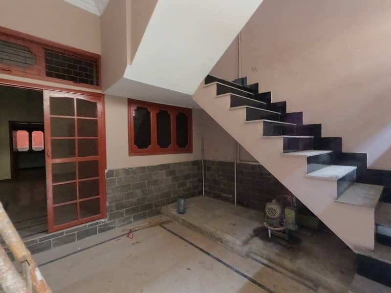 A Prime Location 160 Square Yards House In Karachi Is On The Market For sale 8