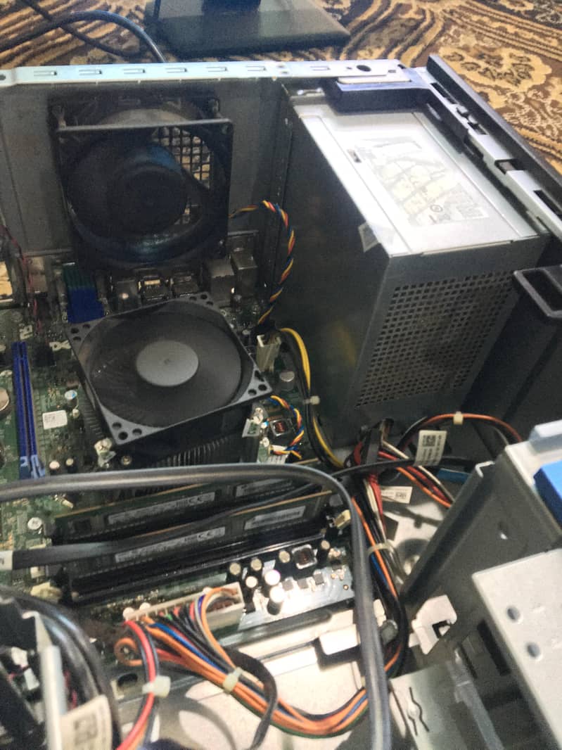 i m selling my pc 4