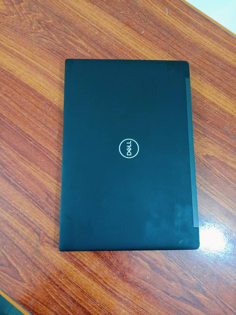 Ultra Slim Laptop Dell 7390 i5 8th Generation 8gb Ram 256GB SSD 7