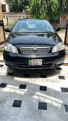 one hand used first owner Toyota altis