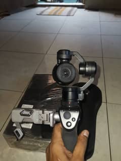 DJI OSMO Gimbal 4K Vlog camera
