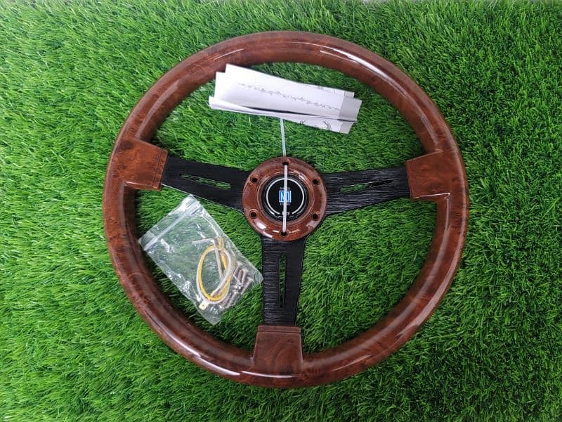 Classic Wooden Steering wheel 1