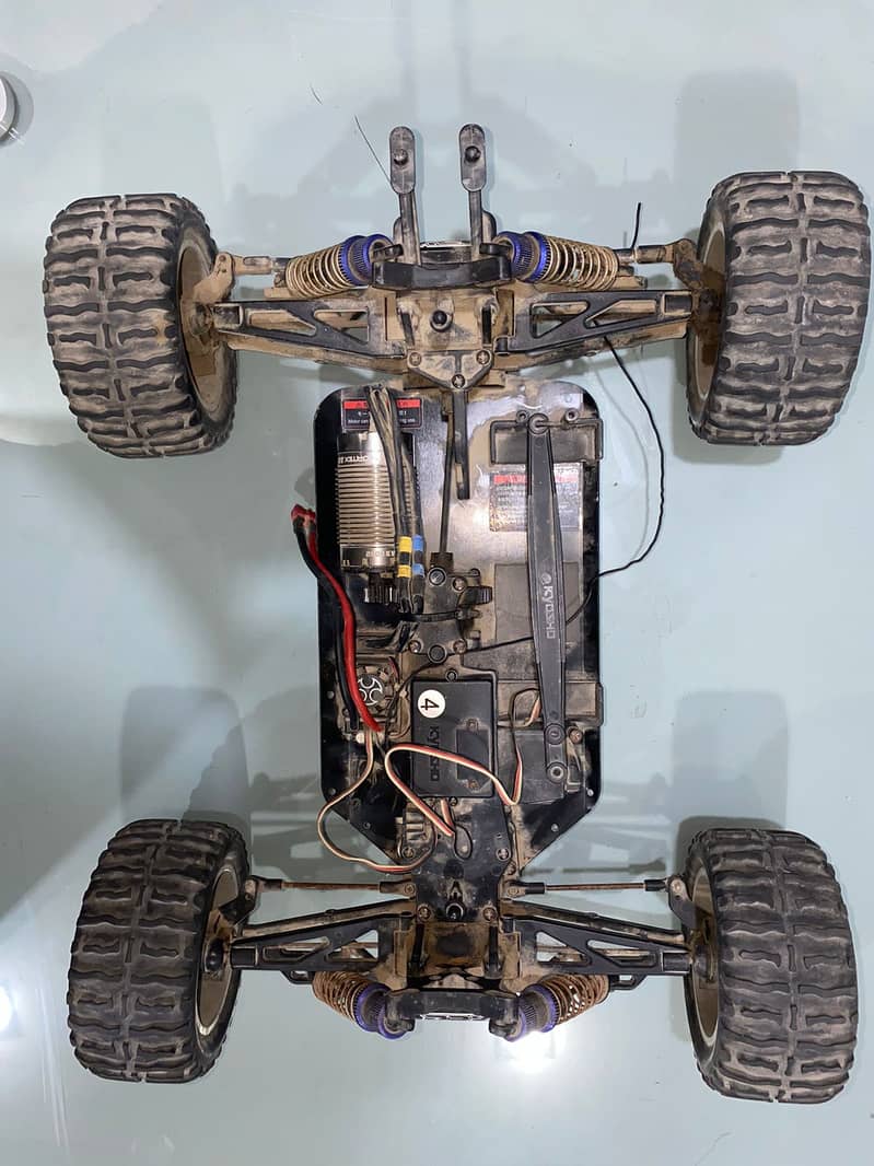 RC CAR AVAILABLE FOR SALE. 8