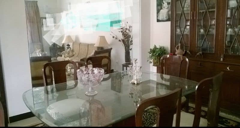 Beautiful and Brand New Glass Dining Table Set 15
