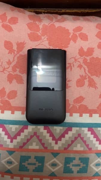 NOKIA 2720 Flip for sale just box open 1