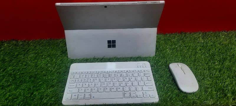 Microsoft surface Window Tablet 4Gb Ram 128Gb Storage 4