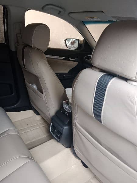 Honda civic standard navigation+ leather seats 3