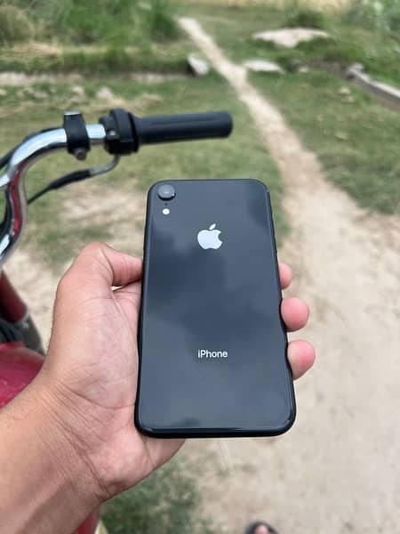 Iphone Xr water pack 1