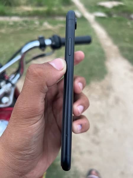 Iphone Xr water pack 3