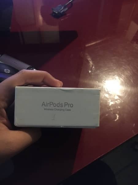 Apple AirPods Pro 2nd genation 9