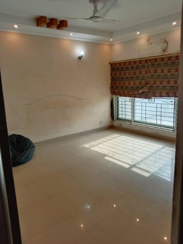 1 kanal vip used double storey house available for sale in PCSIR 2 by fast property services real estate and builders lahore with original pics of this house 19