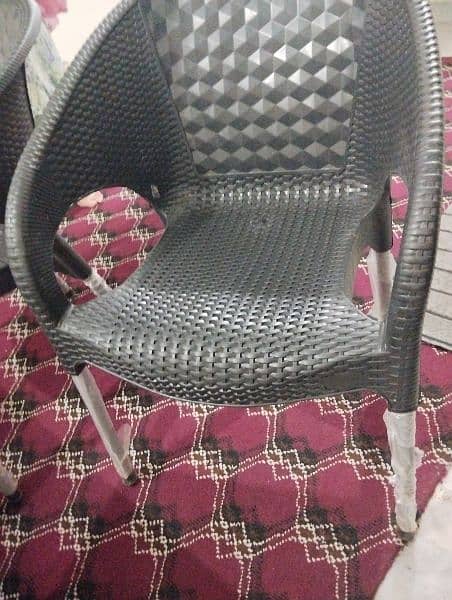 plastic chairs set 1