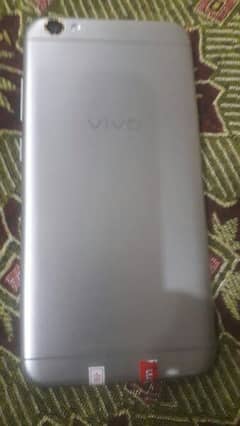 Vivo Y67 4/64 conditon 9/10 All Ok Urgent sell Chat me