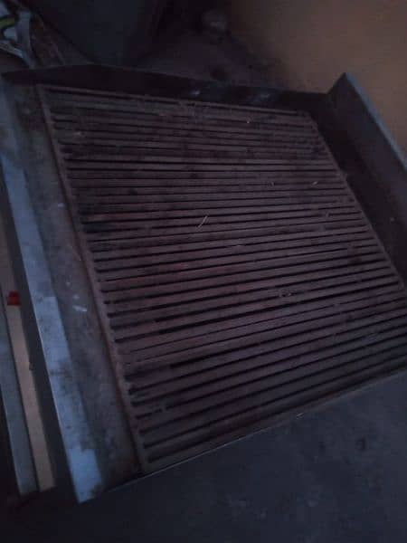 hot plate for sale in very good condition hot 2