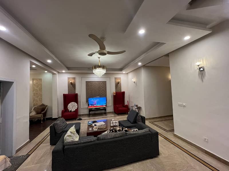 1 kanal Sami commercial house available for sale luxury latest modern style double storey with original pictures by Fast property services real estate and builders in wapdatown lahore. best opportunity 5