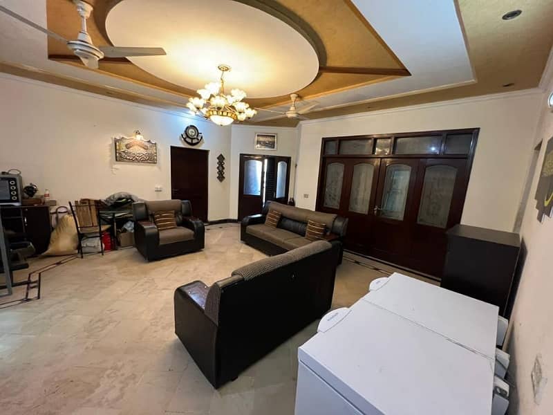 1 kanal Sami commercial house available for sale luxury latest modern style double storey with original pictures by Fast property services real estate and builders in wapdatown lahore. best opportunity 9
