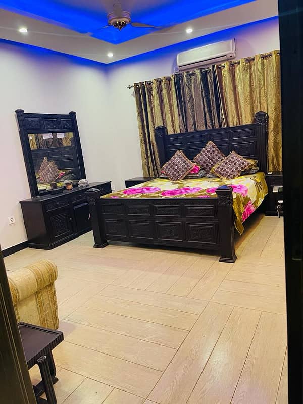 G 11 furnish room available for working ladies 6