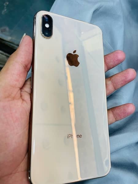 I phone XSMax 64Gb PTA Approved 1