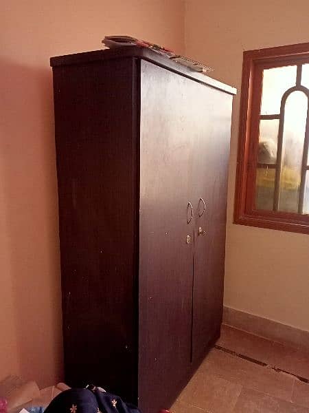 wardrobe for sell 1