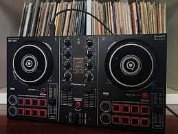 DJ Controller | DDJ-200 | Pioneer DJ | Free Software | Good Condition 1