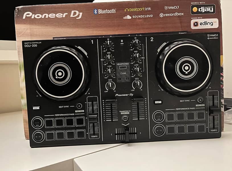 DJ Controller | DDJ-200 | Pioneer DJ | Free Software | Good Condition 7