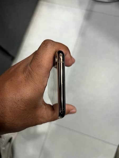 IPhone XS Max PTA Approved 256GB 5