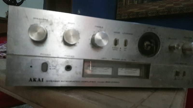 amplifier in excellent condition 1