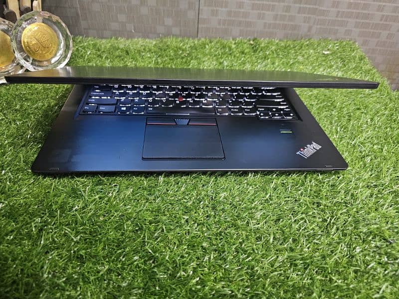 Lenovo ThinkPad Core i5 6th gen, 16 gb Ram, 256 Gb ssd, Touch screen 4