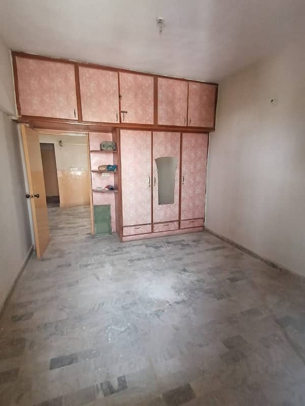 2 Bed DD in very Reasonable price 5