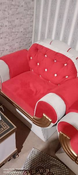 6 seater sofa condition 10 by 10 2