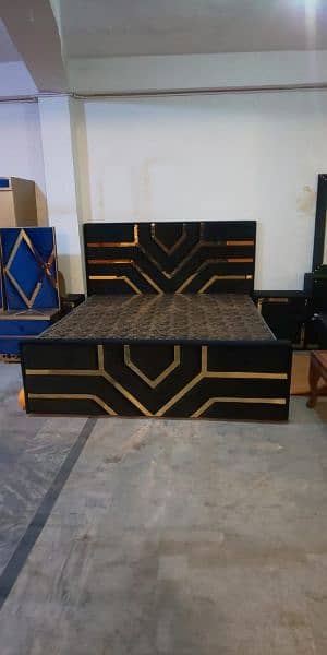 Bed / bed set / double bed / king size bed / poshish bed / bedroom set 18