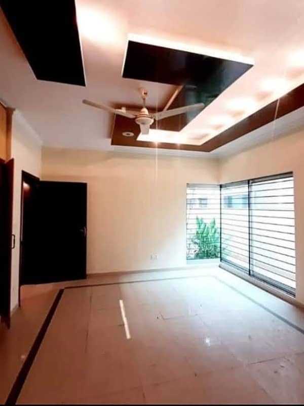 1 Kanal Full House Available For Sale In DHA Phase 6 Lahore 17