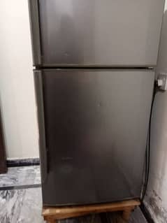 Cooling refrigerator in good condition cooling bohat tez or achi hai